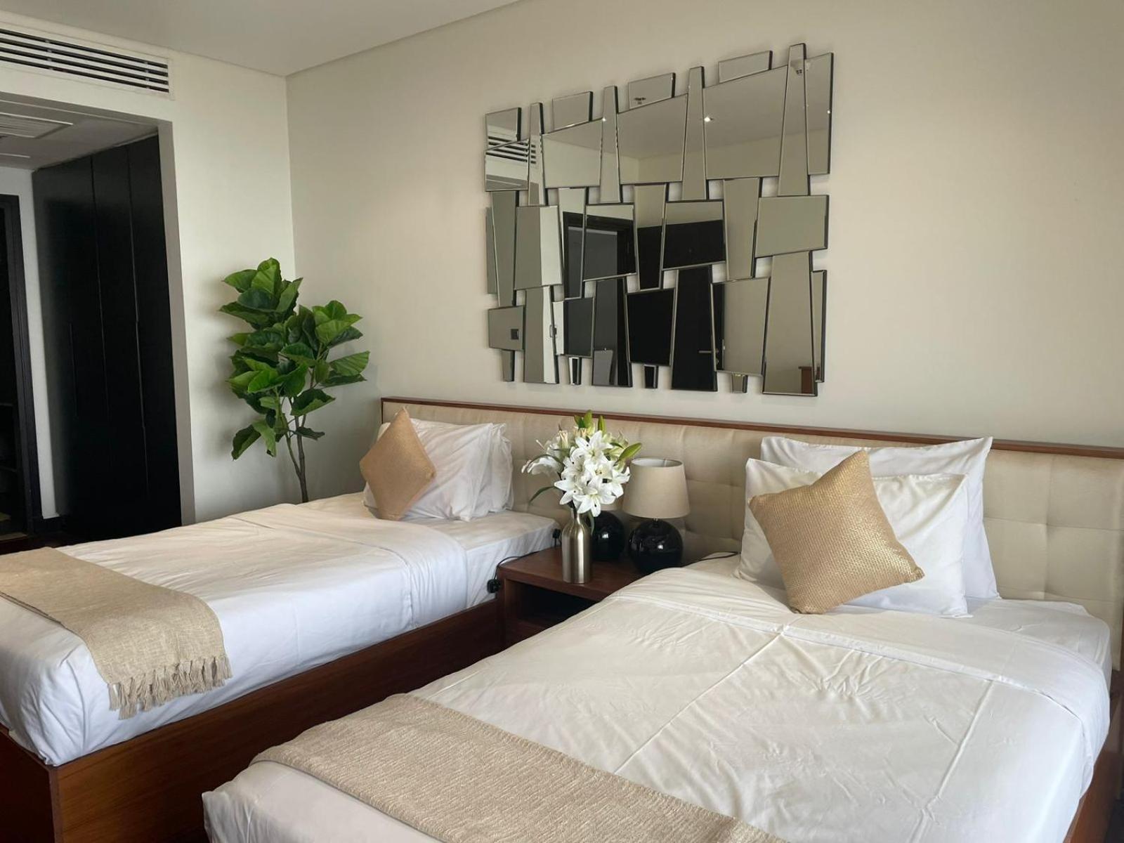 Anantara Hotel Apartment Palm Jumeirah Connected Anantara Hotel 迪拜 外观 照片